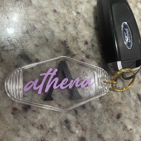 💜Custom Keychains💜 - Picture 2 of 2